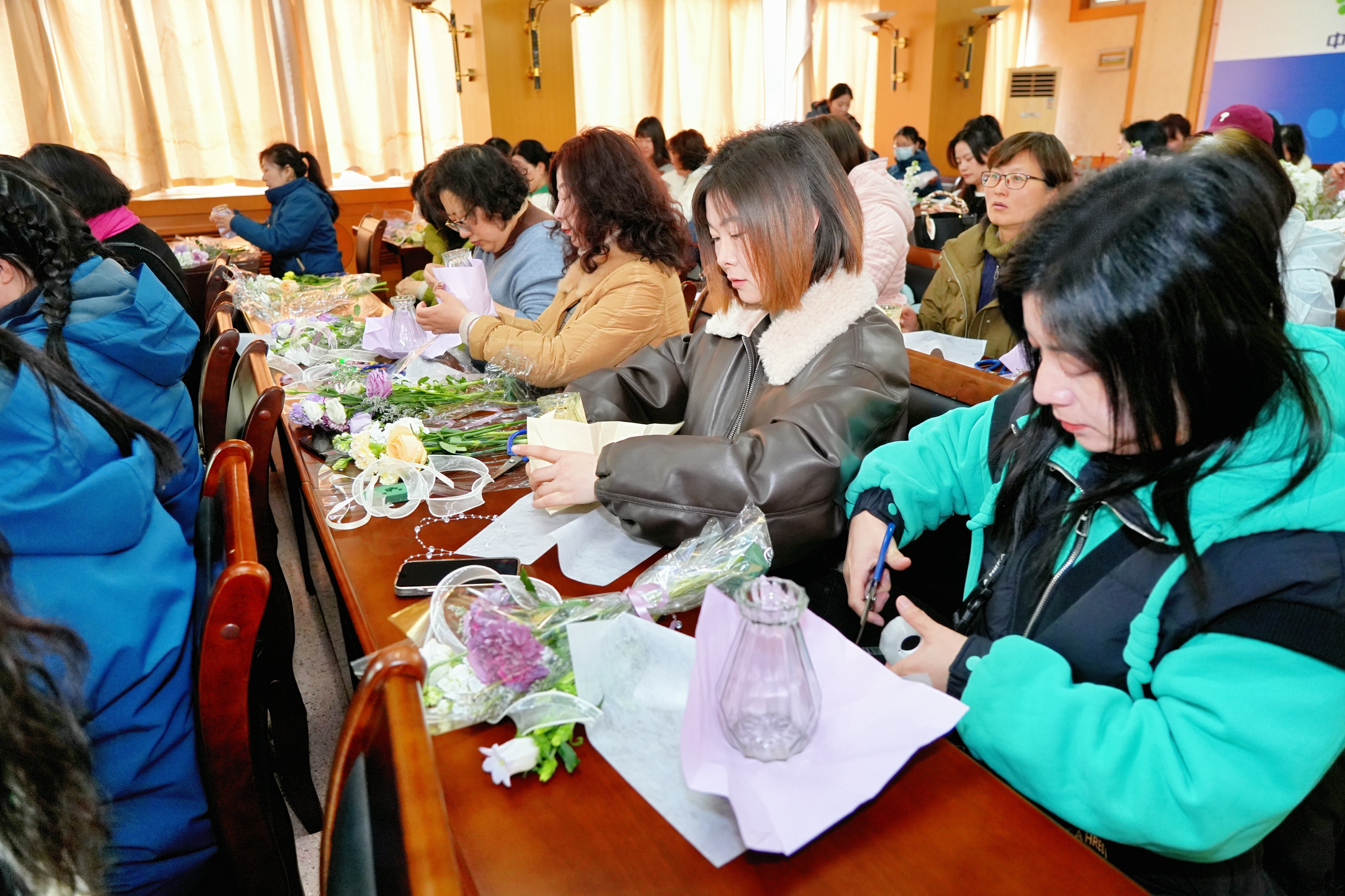 凝聚“她”力量  携手绽芳华 ——襄阳中环水务有限公司开展“三八”妇女节主题系列活动